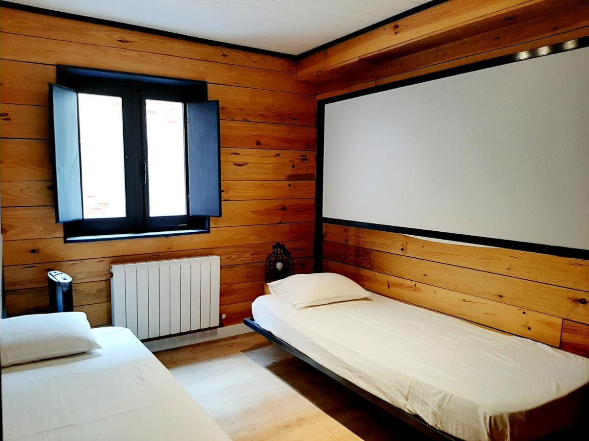 Hostal Erasmus By Gaiarooms Саламанка Экстерьер фото